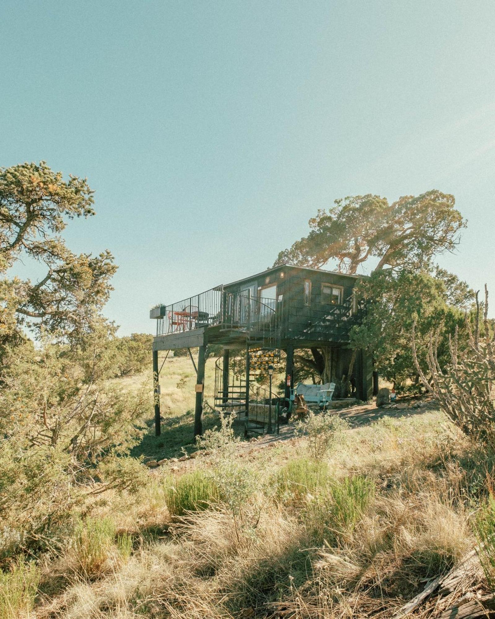 Villa Ashley'S Treehouse At El Mistico Ranch Nogal Exterior foto