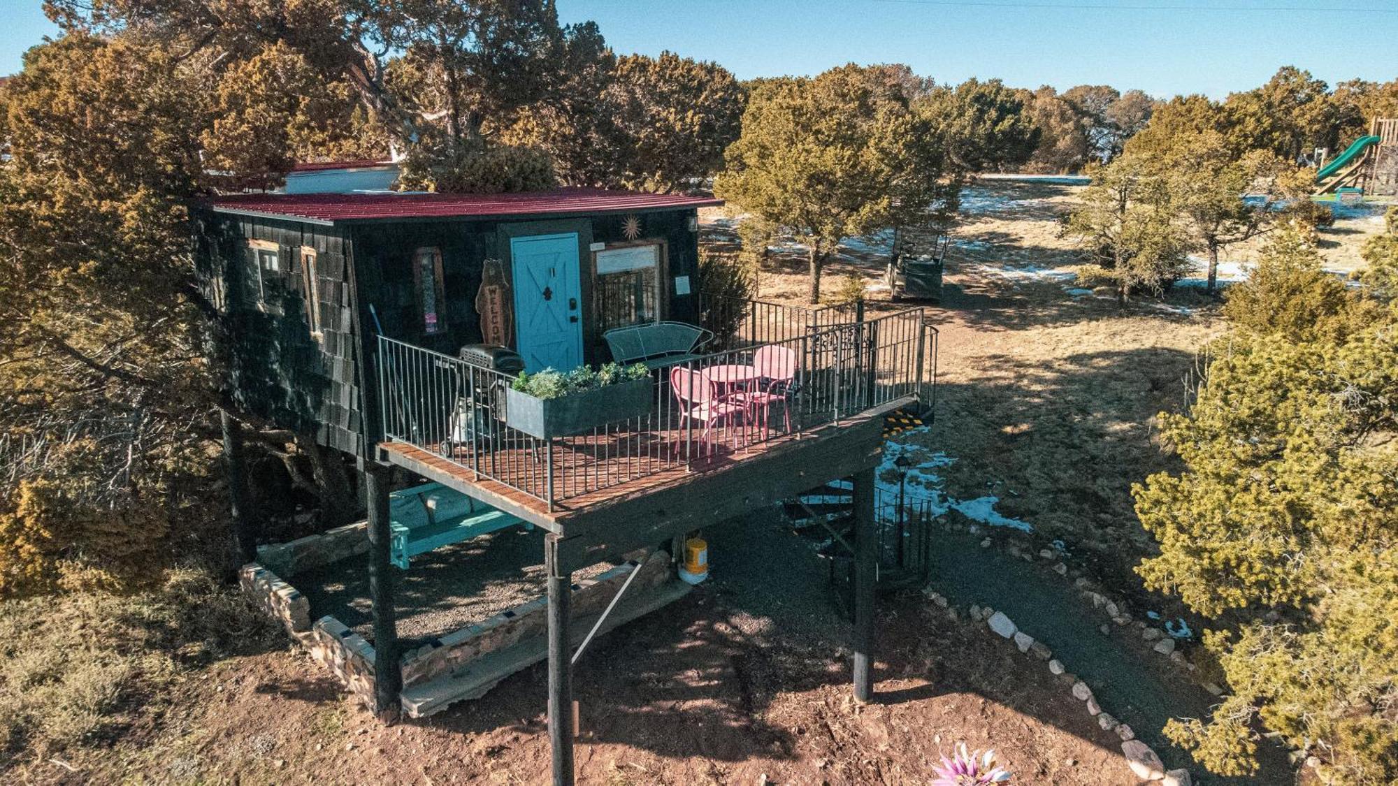 Villa Ashley'S Treehouse At El Mistico Ranch Nogal Exterior foto