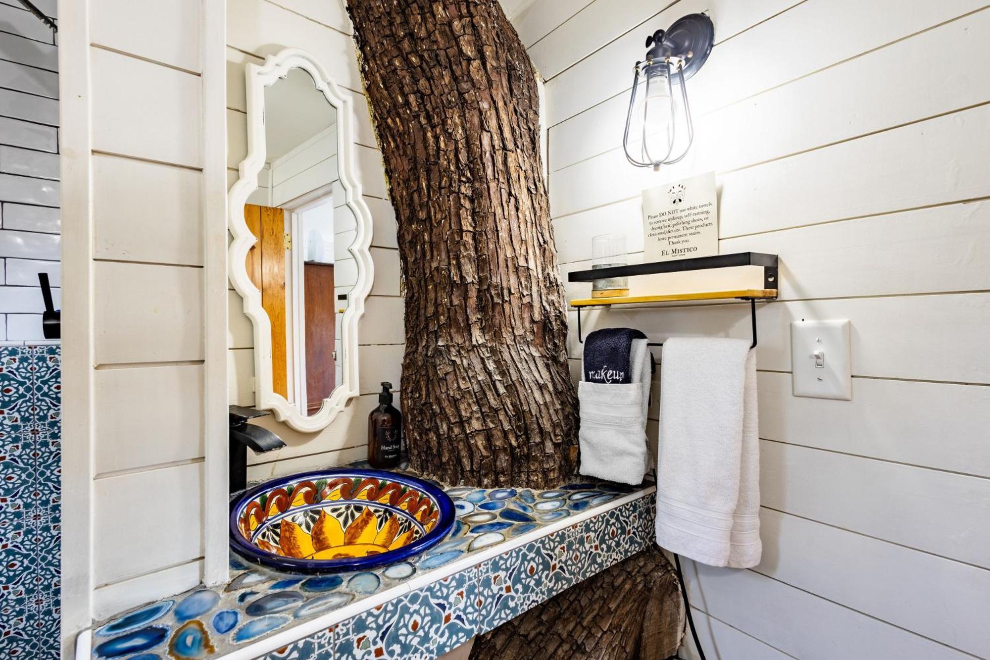 Villa Ashley'S Treehouse At El Mistico Ranch Nogal Exterior foto